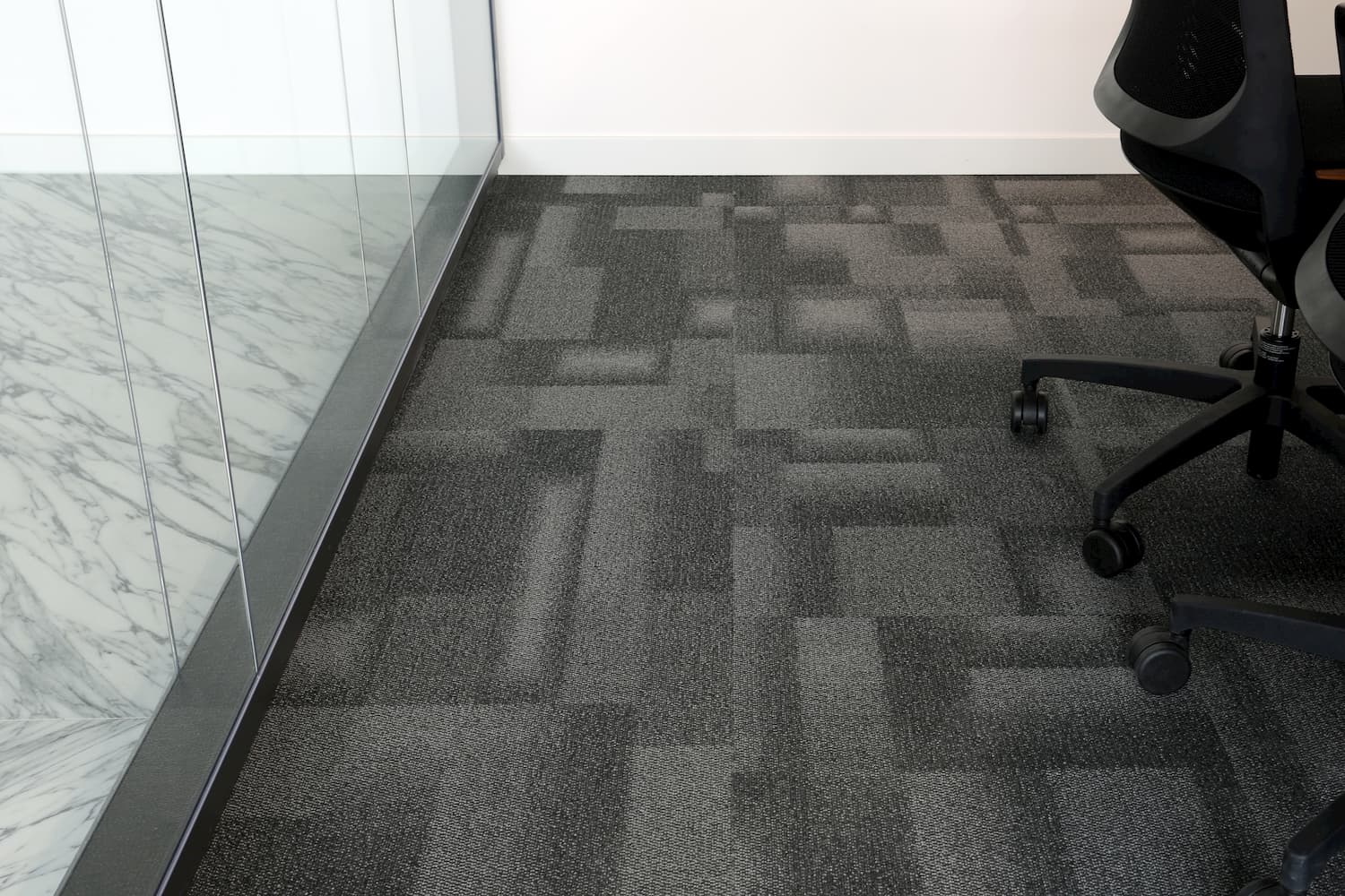 <strong>Carpet Tiles</strong> Installation